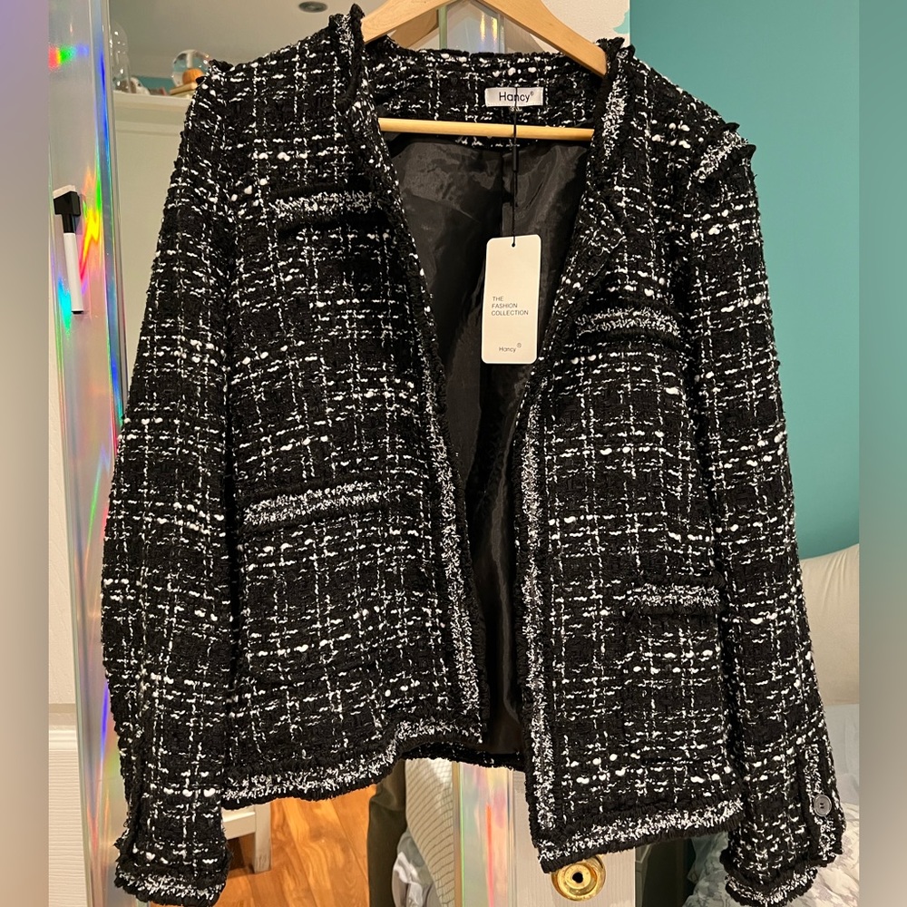 Plaid black and white Hancy blazer/jacket in 3XL NWT (new with tags)